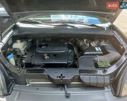 Серый Хендай Туксон, объемом двигателя 1.99 л и пробегом 207 тыс. км за 8000 $, фото 18 на Automoto.ua