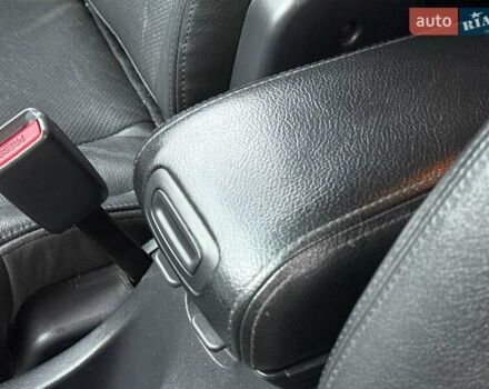 Серый Хендай Туксон, объемом двигателя 2.7 л и пробегом 210 тыс. км за 9290 $, фото 13 на Automoto.ua