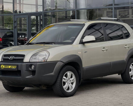 Серый Хендай Туксон, объемом двигателя 2 л и пробегом 167 тыс. км за 8600 $, фото 2 на Automoto.ua