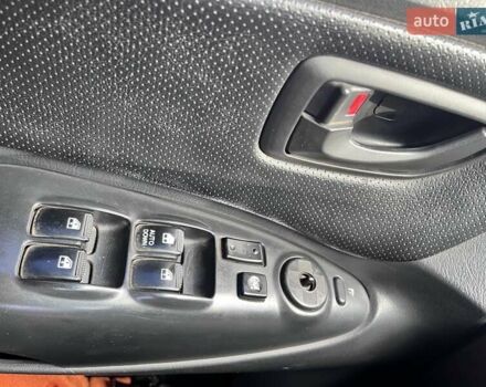 Серый Хендай Туксон, объемом двигателя 1.98 л и пробегом 220 тыс. км за 8500 $, фото 15 на Automoto.ua