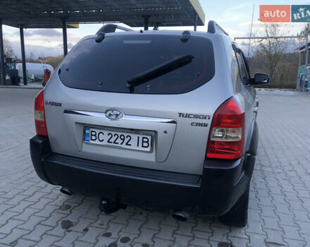 Хендай Туксон 2008 в Турке на Automoto.ua Серый Хендай Туксон, объемом двигателя 2 л и пробегом 274 тыс. км за 7200 $, фото 11 на Automoto.ua