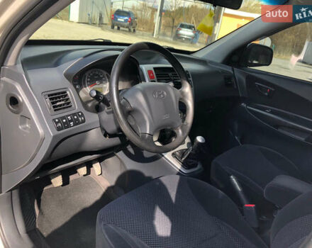 Хендай Туксон 2008 в Турке на Automoto.ua Серый Хендай Туксон, объемом двигателя 2 л и пробегом 274 тыс. км за 7200 $, фото 18 на Automoto.ua