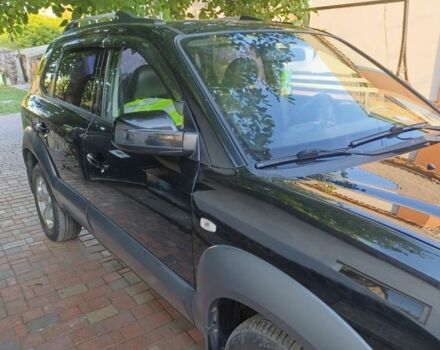 Серый Хендай Туксон, объемом двигателя 3 л и пробегом 186 тыс. км за 7001 $, фото 4 на Automoto.ua