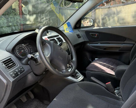 Сірий Хендай Туксон, об'ємом двигуна 2 л та пробігом 194 тис. км за 8700 $, фото 9 на Automoto.ua