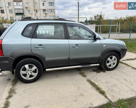 Хендай Туксон 2008 в Новой Ушице на Automoto.ua Серый Хендай Туксон, объемом двигателя 1.98 л и пробегом 229 тыс. км за 8200 $, фото 15 на Automoto.ua