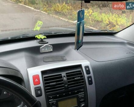 Сірий Хендай Туксон, об'ємом двигуна 1.98 л та пробігом 170 тис. км за 8800 $, фото 24 на Automoto.ua