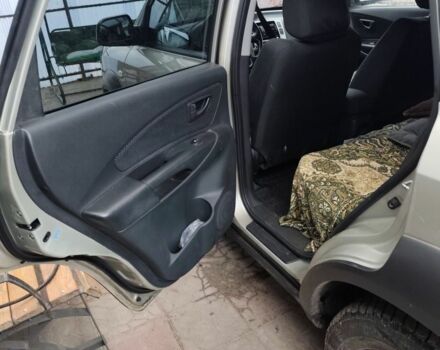 Серый Хендай Туксон, объемом двигателя 2 л и пробегом 190 тыс. км за 9000 $, фото 10 на Automoto.ua