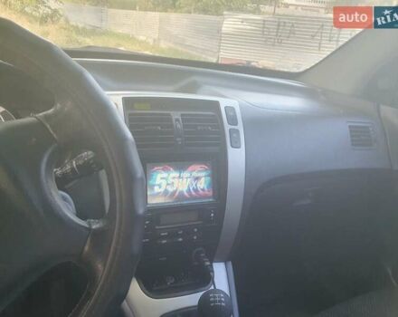 Хендай Туксон 2008 у Тернополі на Automoto.ua Сірий Хендай Туксон, об'ємом двигуна 1.98 л та пробігом 186 тис. км за 6600 $, фото 15 на Automoto.ua