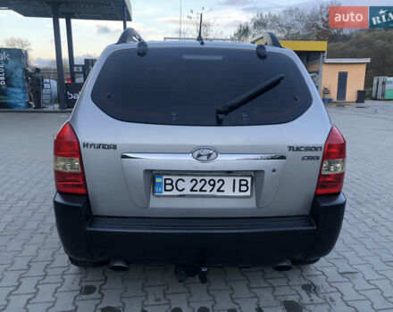 Хендай Туксон 2008 в Турке на Automoto.ua Серый Хендай Туксон, объемом двигателя 2 л и пробегом 274 тыс. км за 7200 $, фото 10 на Automoto.ua
