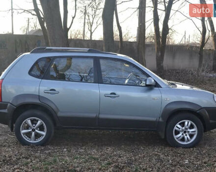 Сірий Хендай Туксон, об'ємом двигуна 2.02 л та пробігом 226 тис. км за 9200 $, фото 20 на Automoto.ua