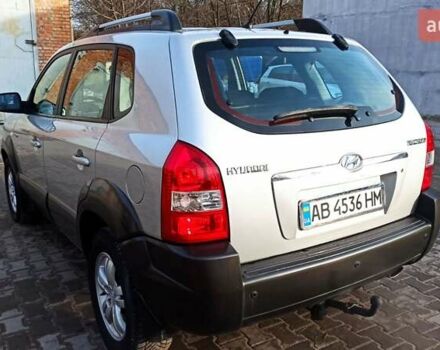 Серый Хендай Туксон, объемом двигателя 2 л и пробегом 127 тыс. км за 9300 $, фото 11 на Automoto.ua
