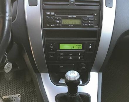 Сірий Хендай Туксон, об'ємом двигуна 1.98 л та пробігом 191 тис. км за 8200 $, фото 8 на Automoto.ua