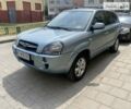 Серый Хендай Туксон, объемом двигателя 2 л и пробегом 220 тыс. км за 8600 $, фото 1 на Automoto.ua