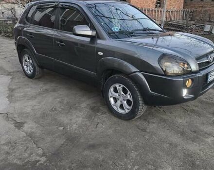 Серый Хендай Туксон, объемом двигателя 2 л и пробегом 197 тыс. км за 8700 $, фото 22 на Automoto.ua