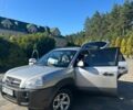 Серый Хендай Туксон, объемом двигателя 2 л и пробегом 250 тыс. км за 7200 $, фото 10 на Automoto.ua
