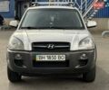 Серый Хендай Туксон, объемом двигателя 2 л и пробегом 163 тыс. км за 7800 $, фото 1 на Automoto.ua