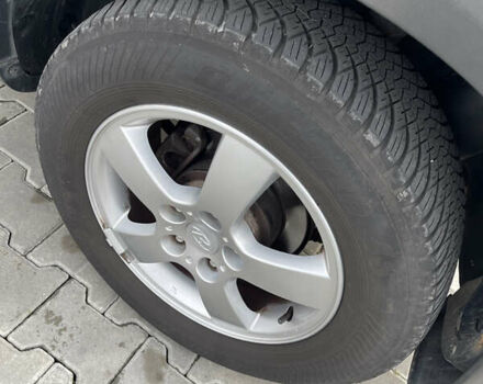 Сірий Хендай Туксон, об'ємом двигуна 2 л та пробігом 172 тис. км за 8550 $, фото 21 на Automoto.ua