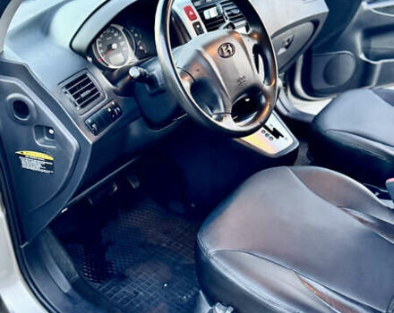 Хендай Туксон 2008 у Зборів на Automoto.ua Сірий Хендай Туксон, об'ємом двигуна 1.99 л та пробігом 228 тис. км за 8500 $, фото 36 на Automoto.ua