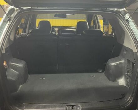 Сірий Хендай Туксон, об'ємом двигуна 2 л та пробігом 195 тис. км за 7500 $, фото 6 на Automoto.ua