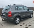 Серый Хендай Туксон, объемом двигателя 1.98 л и пробегом 177 тыс. км за 8200 $, фото 6 на Automoto.ua
