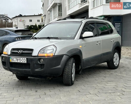 Серый Хендай Туксон, объемом двигателя 2 л и пробегом 176 тыс. км за 8300 $, фото 12 на Automoto.ua