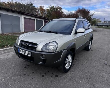 Хендай Туксон 2008 в Жмеренке на Automoto.ua Серый Хендай Туксон, объемом двигателя 2 л и пробегом 228 тыс. км за 6900 $, фото 12 на Automoto.ua