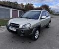 Хендай Туксон 2008 в Жмеренке на Automoto.ua Серый Хендай Туксон, объемом двигателя 2 л и пробегом 228 тыс. км за 6900 $, фото 12 на Automoto.ua