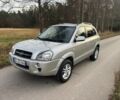 Серый Хендай Туксон, объемом двигателя 2 л и пробегом 210 тыс. км за 3300 $, фото 1 на Automoto.ua
