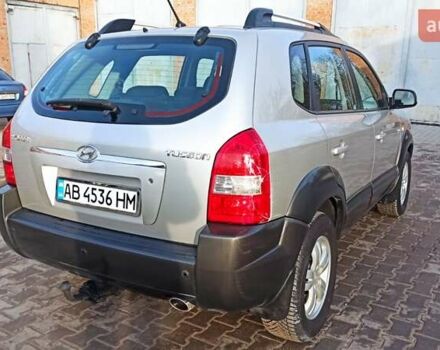 Серый Хендай Туксон, объемом двигателя 2 л и пробегом 127 тыс. км за 9300 $, фото 12 на Automoto.ua