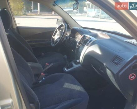 Хендай Туксон 2008 у Тернополі на Automoto.ua Сірий Хендай Туксон, об'ємом двигуна 1.98 л та пробігом 186 тис. км за 6600 $, фото 23 на Automoto.ua