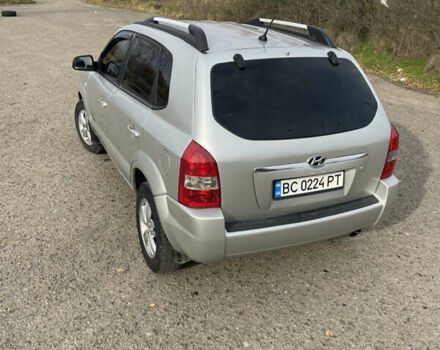 Сірий Хендай Туксон, об'ємом двигуна 1.98 л та пробігом 210 тис. км за 4999 $, фото 9 на Automoto.ua
