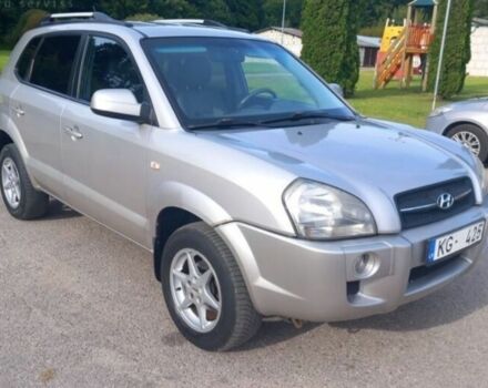 Серый Хендай Туксон, объемом двигателя 20 л и пробегом 244 тыс. км за 1800 $, фото 6 на Automoto.ua