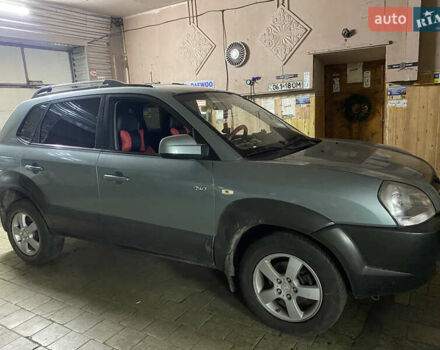 Сірий Хендай Туксон, об'ємом двигуна 2.02 л та пробігом 226 тис. км за 9200 $, фото 32 на Automoto.ua
