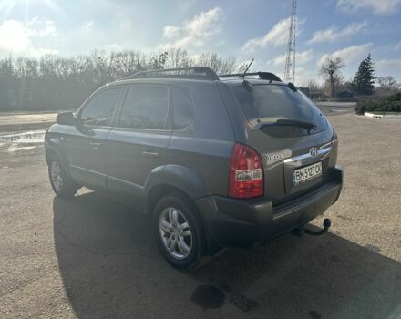 Серый Хендай Туксон, объемом двигателя 0 л и пробегом 170 тыс. км за 8500 $, фото 3 на Automoto.ua