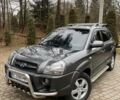 Серый Хендай Туксон, объемом двигателя 1.98 л и пробегом 195 тыс. км за 8200 $, фото 1 на Automoto.ua