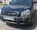 Серый Хендай Туксон, объемом двигателя 2 л и пробегом 211 тыс. км за 7700 $, фото 1 на Automoto.ua