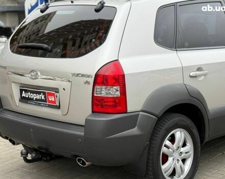 Сірий Хендай Туксон, об'ємом двигуна 2.7 л та пробігом 210 тис. км за 9290 $, фото 6 на Automoto.ua