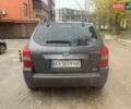 Сірий Хендай Туксон, об'ємом двигуна 1.98 л та пробігом 190 тис. км за 8800 $, фото 5 на Automoto.ua
