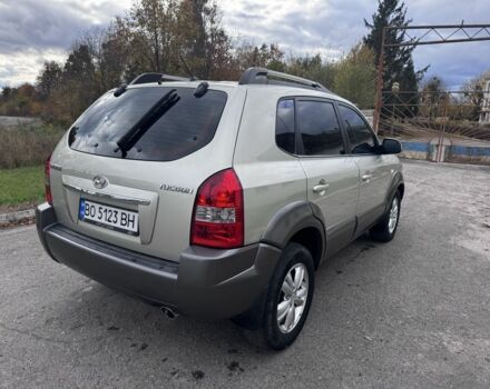 Хендай Туксон 2008 в Жмеренке на Automoto.ua Серый Хендай Туксон, объемом двигателя 2 л и пробегом 228 тыс. км за 6900 $, фото 7 на Automoto.ua