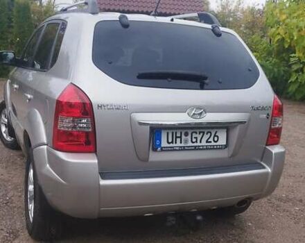 Хендай Туксон 2008 в Бердичеве на Automoto.ua Серый Хендай Туксон, объемом двигателя 1.98 л и пробегом 201 тыс. км за 8299 $, фото 10 на Automoto.ua