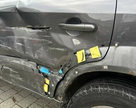 Сірий Хендай Туксон, об'ємом двигуна 1.99 л та пробігом 221 тис. км за 6000 $, фото 26 на Automoto.ua