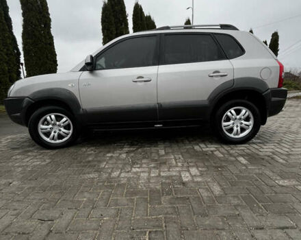 Сірий Хендай Туксон, об'ємом двигуна 1.98 л та пробігом 36 тис. км за 12800 $, фото 9 на Automoto.ua