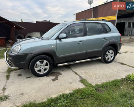 Хендай Туксон 2008 в Новой Ушице на Automoto.ua Серый Хендай Туксон, объемом двигателя 1.98 л и пробегом 229 тыс. км за 8200 $, фото 23 на Automoto.ua