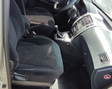 Сірий Хендай Туксон, об'ємом двигуна 1.98 л та пробігом 270 тис. км за 8400 $, фото 5 на Automoto.ua