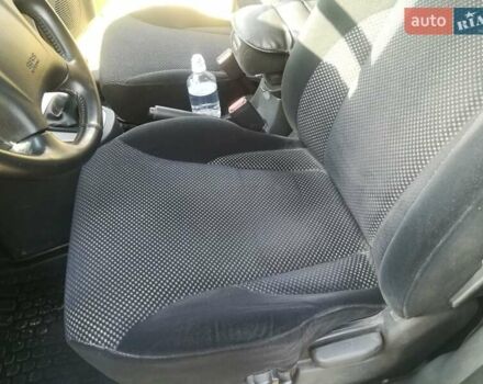 Сірий Хендай Туксон, об'ємом двигуна 1.98 л та пробігом 222 тис. км за 8000 $, фото 19 на Automoto.ua