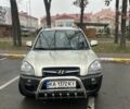 Серый Хендай Туксон, объемом двигателя 2 л и пробегом 151 тыс. км за 8300 $, фото 1 на Automoto.ua