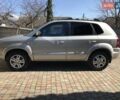 Сірий Хендай Туксон, об'ємом двигуна 1.98 л та пробігом 191 тис. км за 8200 $, фото 3 на Automoto.ua