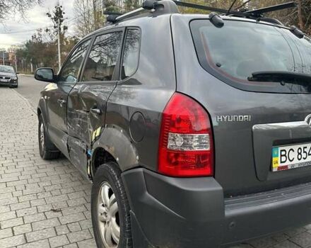 Сірий Хендай Туксон, об'ємом двигуна 1.99 л та пробігом 221 тис. км за 6000 $, фото 1 на Automoto.ua