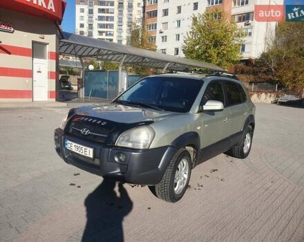Хендай Туксон 2008 у Тернополі на Automoto.ua Сірий Хендай Туксон, об'ємом двигуна 1.98 л та пробігом 186 тис. км за 6600 $, фото 2 на Automoto.ua
