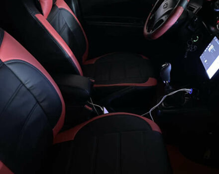 Сірий Хендай Туксон, об'ємом двигуна 2.02 л та пробігом 226 тис. км за 9200 $, фото 10 на Automoto.ua